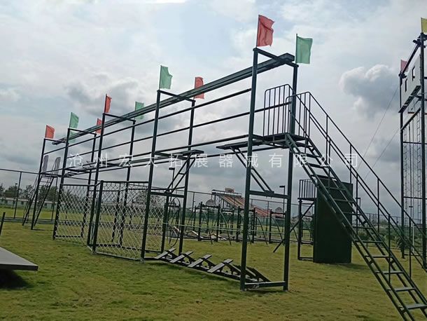 中空五連,,場(chǎng)地拓展器械,青少年拓展器材