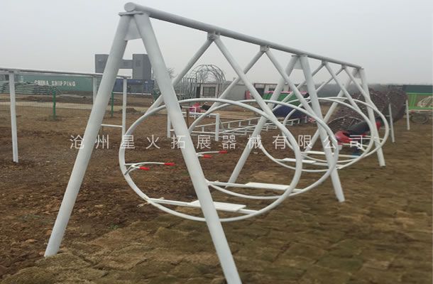 青少年拓展訓(xùn)練器材