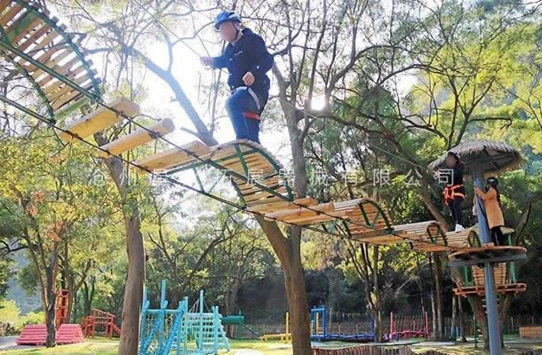 叢林探險樂園