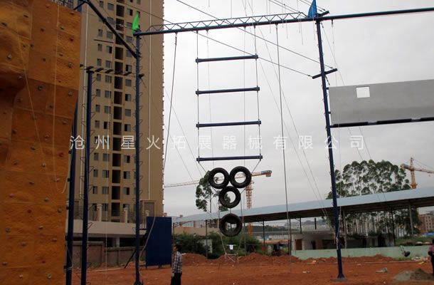 高空拓展器材，高空拓展訓練架